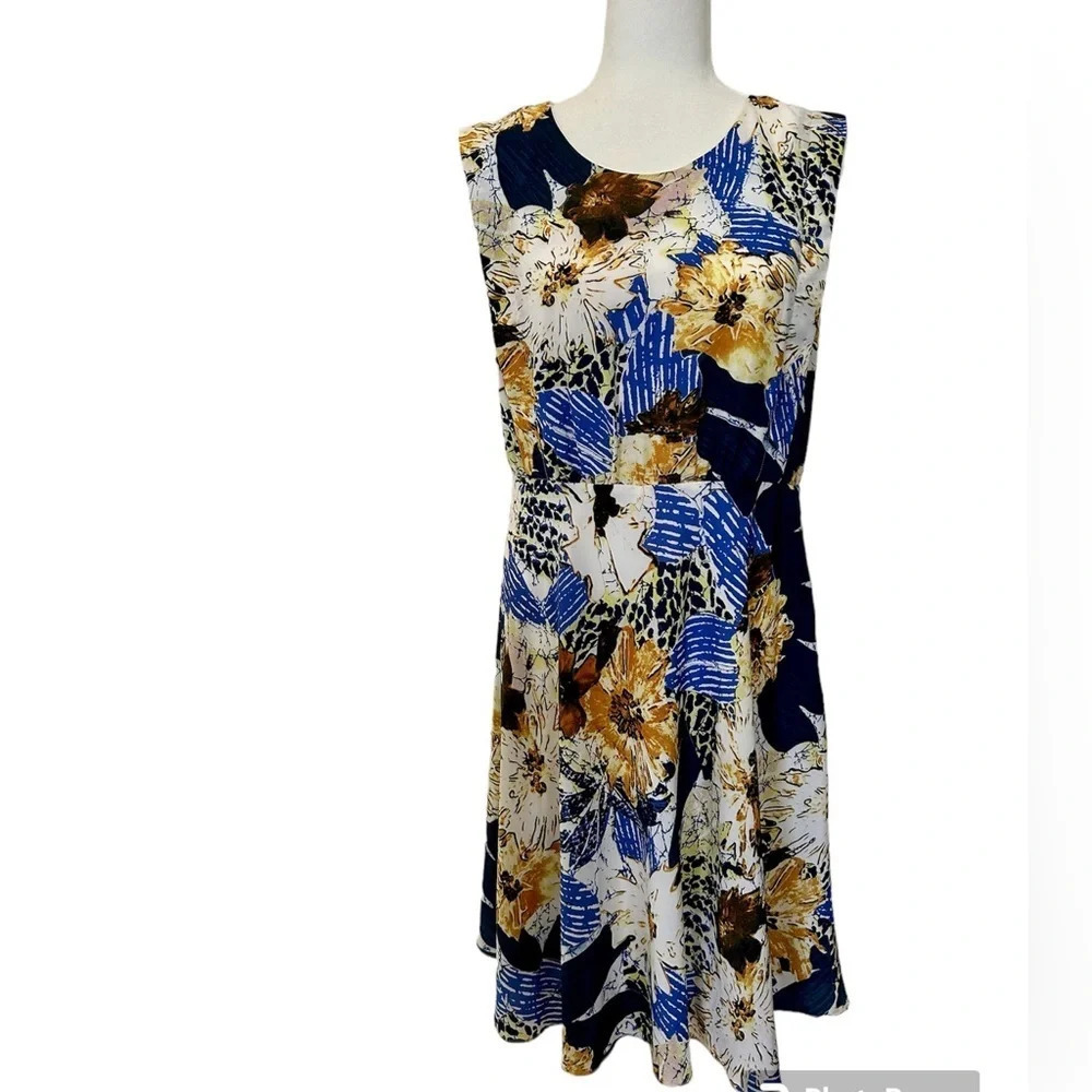 Roberto Verino Dress Knee Length Sleeveless Blue Floral Fully Lined Size 14